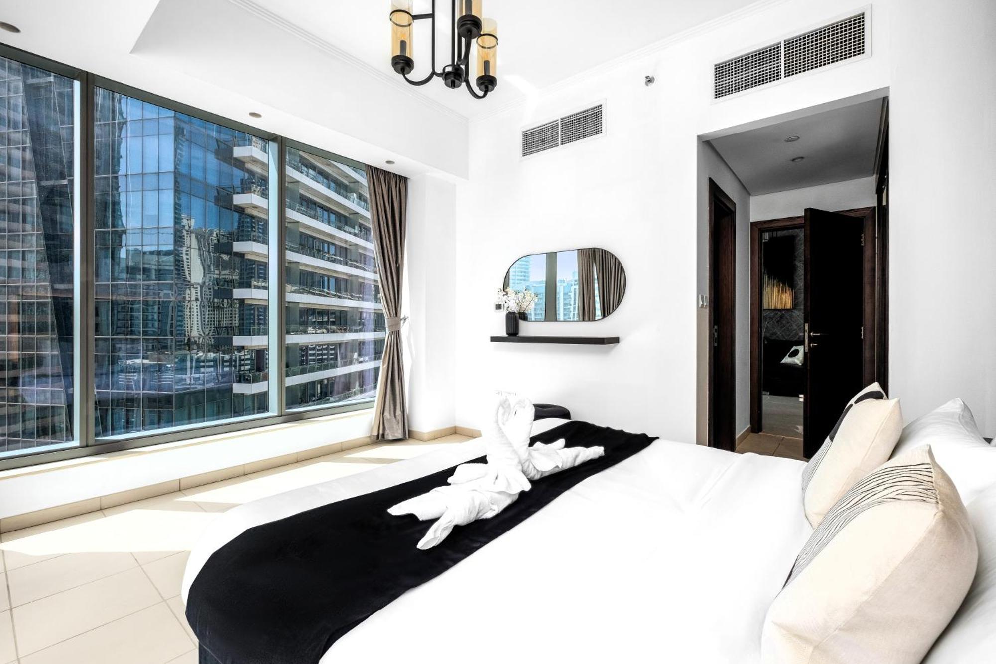 Panoramic 1br Stunning Marina Views Near Jbr By Maxx Value Homes Dubai